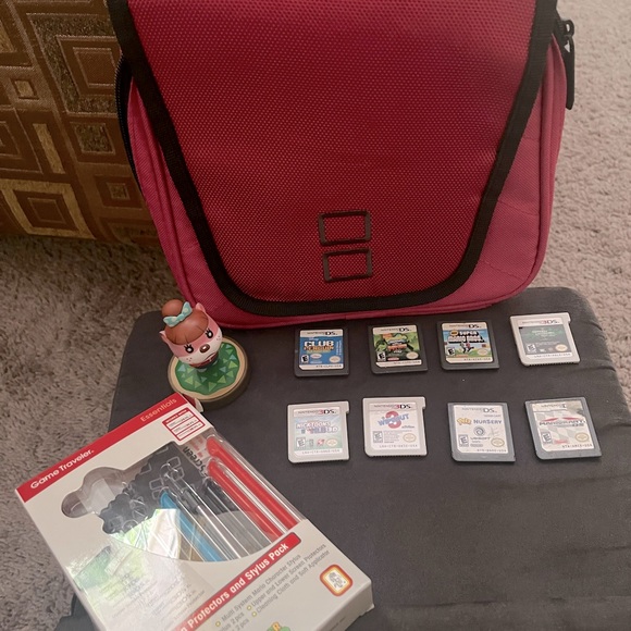 Nintendo 3DS XL games stylus and carrying case/bag